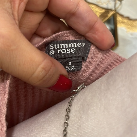 Summer & Rose Dusty Rose Madison Surplice Ribbed Crossover Knit V-Neck Sweater. - Picture 6 of 9